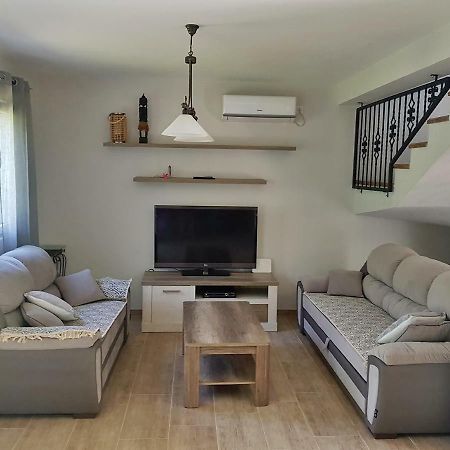 Vacation Home Naluka Donji Morinj Extérieur photo