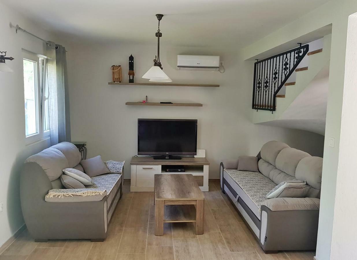 Vacation Home Naluka Donji Morinj Extérieur photo